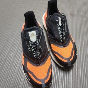 Adidas Ultraboost 22 GORE-TEX NWOT